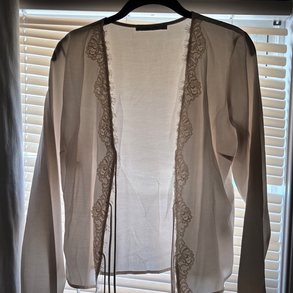 Abercrombie & Fitch Cream Lace Cardigan